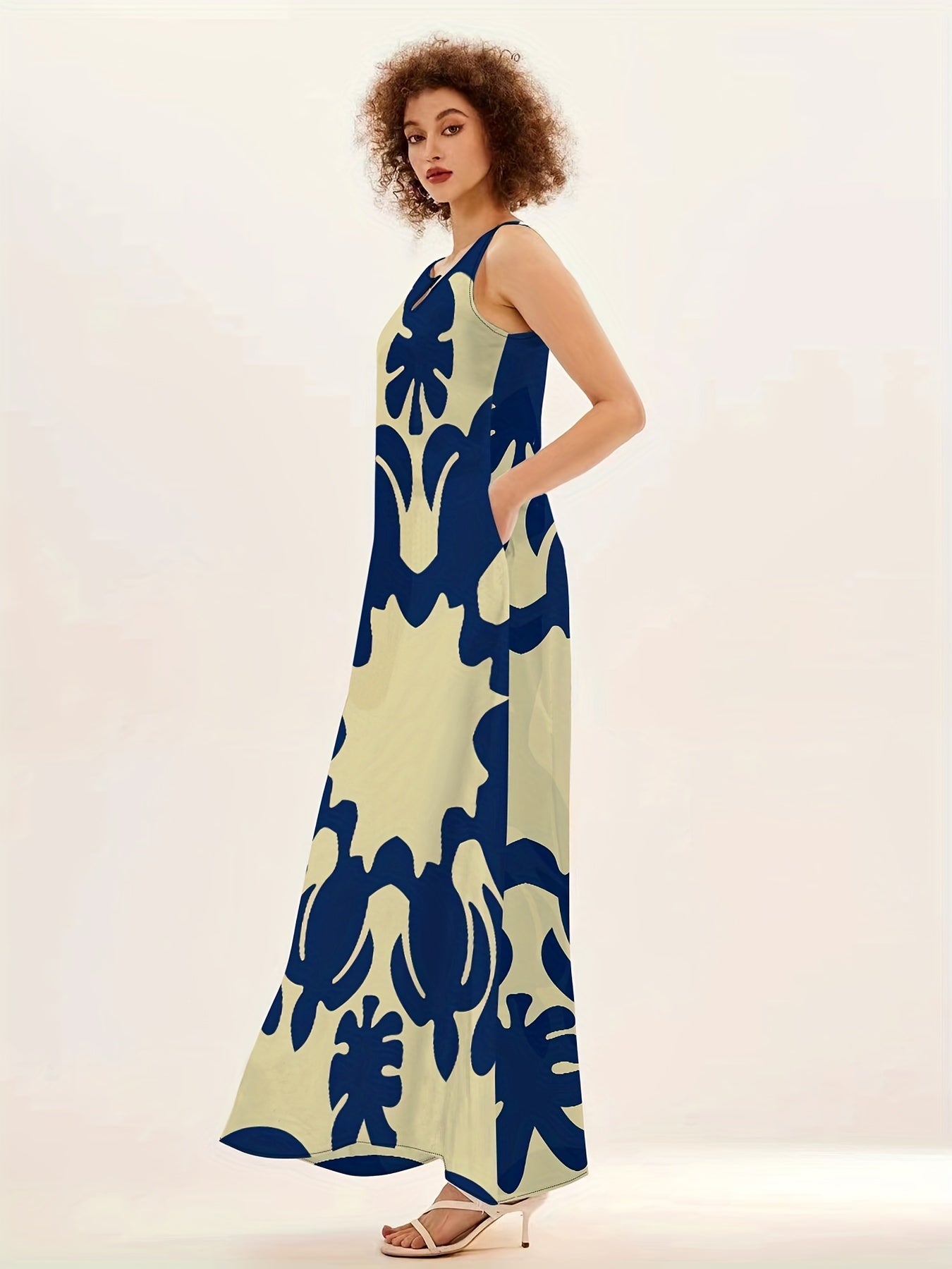 Marlowe | Women's Abstract Print Sleeveless Swing Maxi Dress