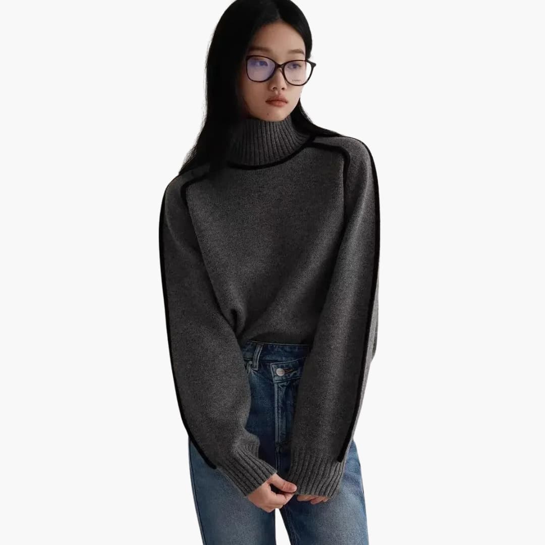 Marlowe | Women's Turtleneck Contrast Trim Relaxed Sweater