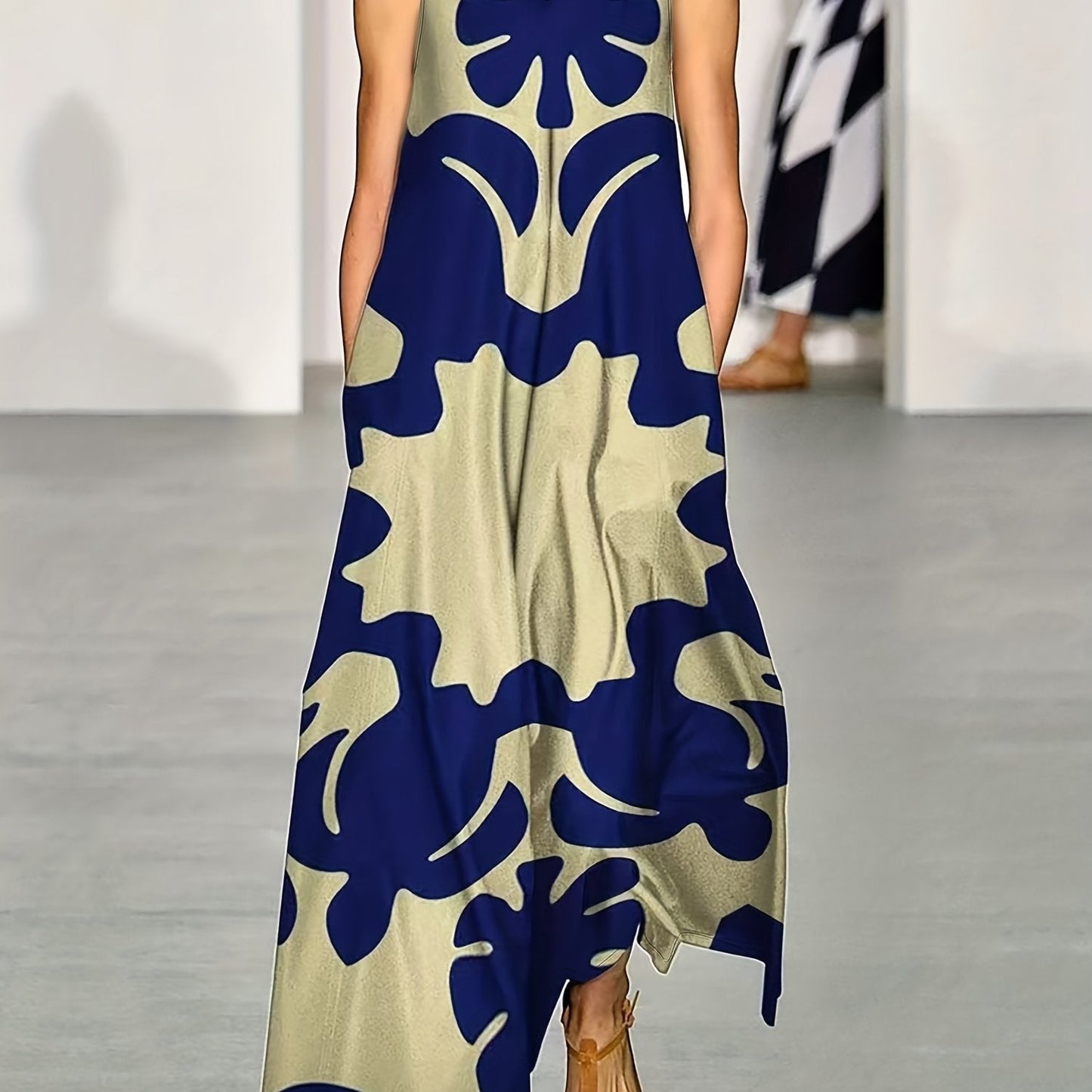 Marlowe | Women's Abstract Print Sleeveless Swing Maxi Dress